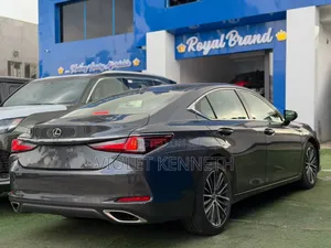 Lexus ES 2025 Black
