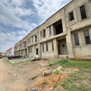 4bdrm Townhouse/Terrace in Wumba for sale