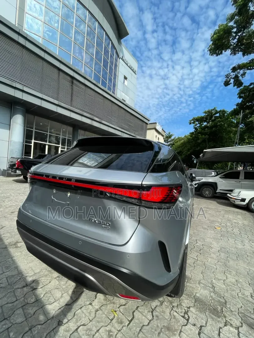 Lexus RX 2024 Silver