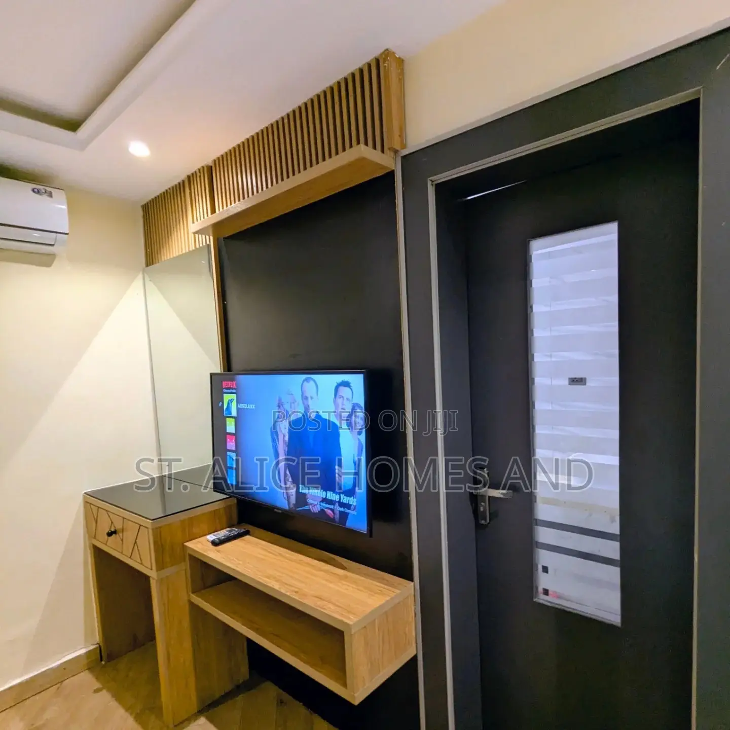 0threeresidence Yellow Theme 2 Bedroom
