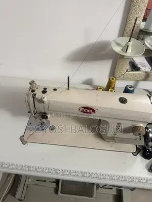 Industrial Sewing Machine