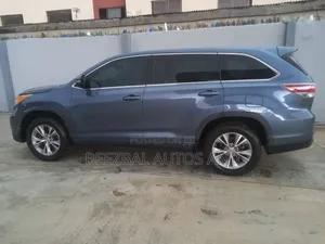 Toyota Highlander LE 4dr SUV (3.5L 6cyl 6A) 2015 Blue