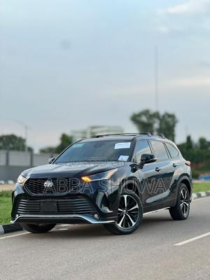 Toyota Highlander XSE 2021 Black