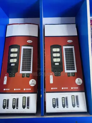 600w Bbse in One Solar Street Light Super Bright :Years Warranty
