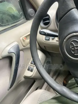 Toyota RAV4 Automatic 2004 Red