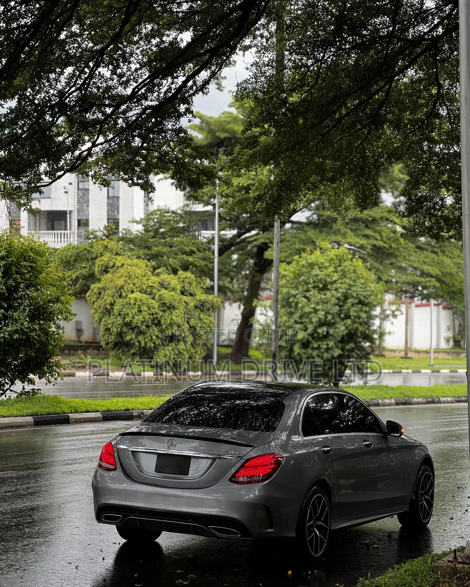 Mercedes-Benz C400 2016 Silver