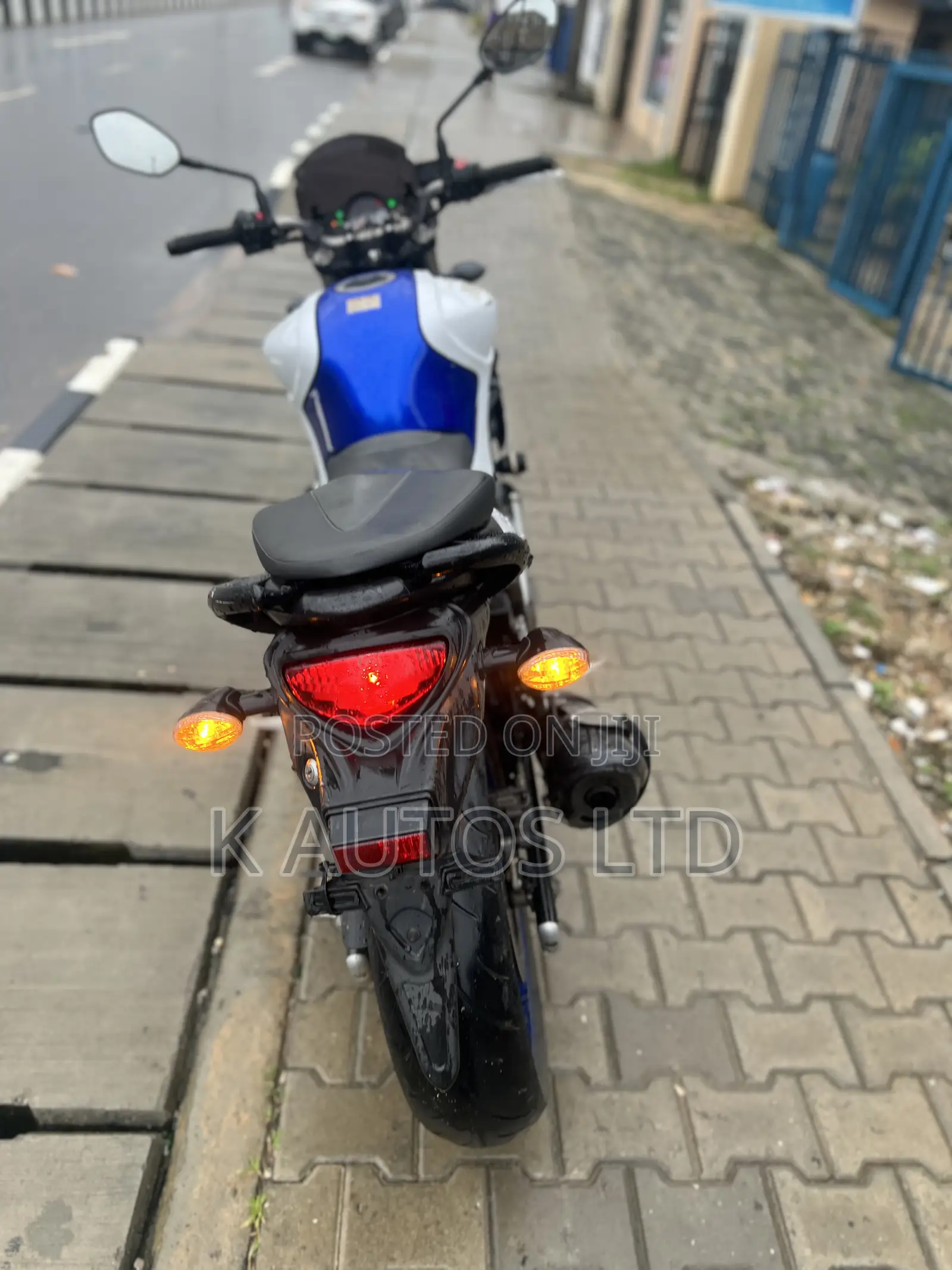 Suzuki SFV650 2016 Blue