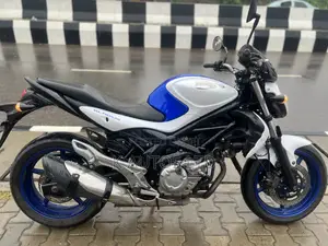 Suzuki SFV650 2016 Blue