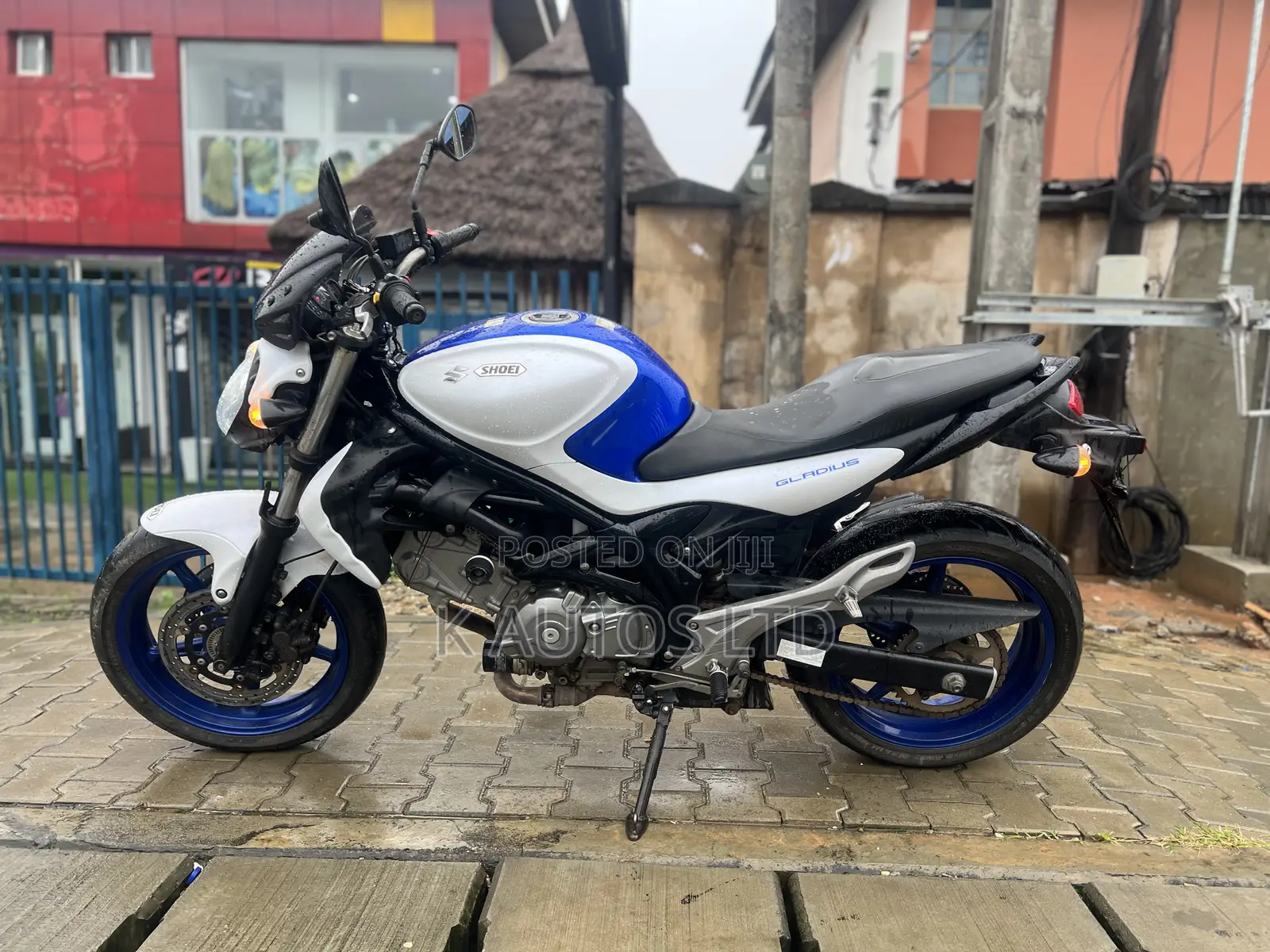 Suzuki SFV650 2016 Blue