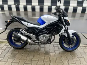 Suzuki SFV650 2016 Blue