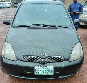 Toyota Yaris 2004 Black