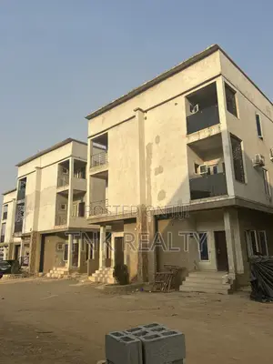 Furnished 3bdrm Townhouse/Terrace in Mabushi for sale