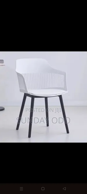 Fancy Solid Chair