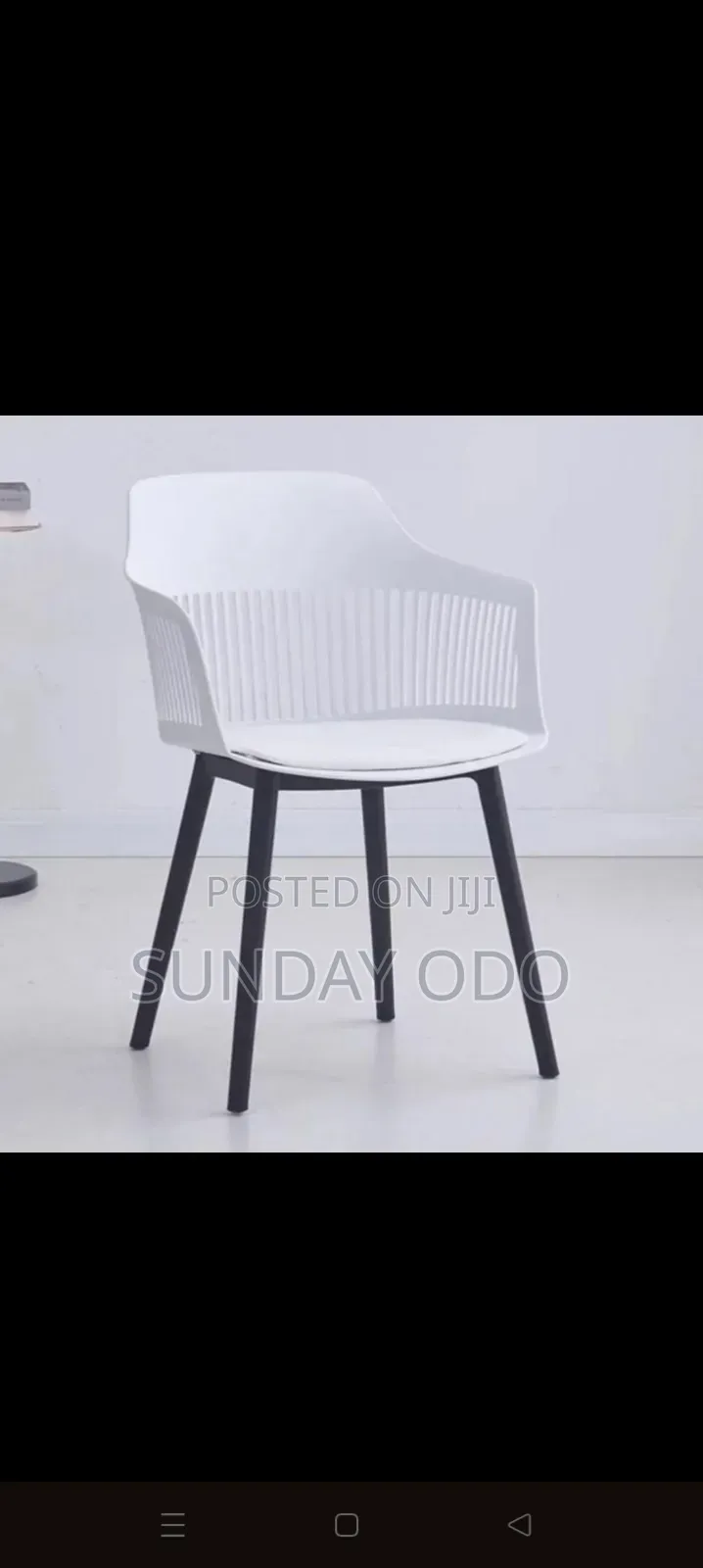 Fancy Solid Chair
