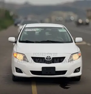 Toyota Corolla 2010 White