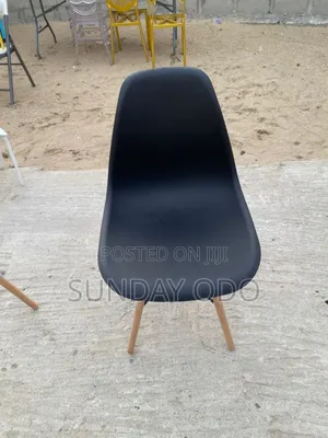 Plastic E3 Chair