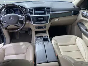 Mercedes-Benz M Class ML350 4MATIC 4dr SUV AWD (3.5L 6cyl 7A) 2014 Gray