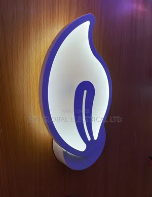 Flame Leaf Led Wall Light – Modern White Acrylic Warm Glow Lamp
