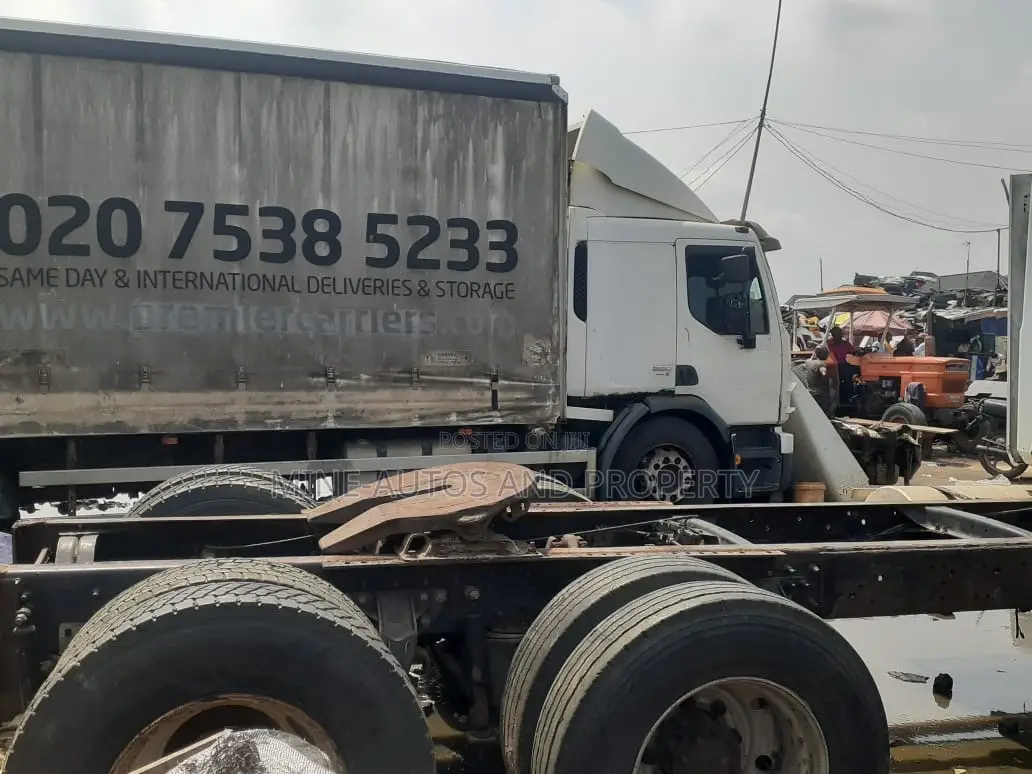 MAN T42 2001 White