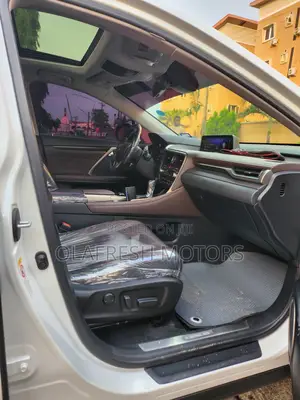 Lexus RX 2019 White