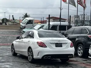 Mercedes-Benz C300 Luxury Sedan RWD (2.0L 4cyl 7A) 2016 White