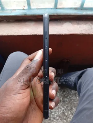 Apple iPhone 7 32 GB Black