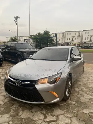 Toyota Camry SE 4dr Sedan (2.5L 4cyl 6A) 2017 Silver