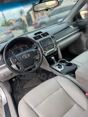 Toyota Camry LE 4dr Sedan (2.5L 4cyl 6A) 2012 Silver