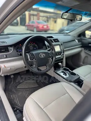 Toyota Camry LE 4dr Sedan (2.5L 4cyl 6A) 2012 Silver