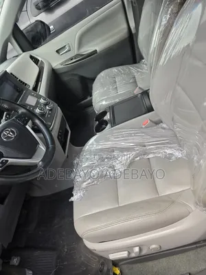 Toyota Sienna 2016 Silver