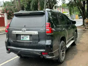 Toyota Land Cruiser Prado 2.7 2020 Black