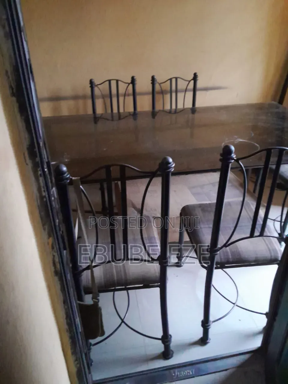 Dinning Table