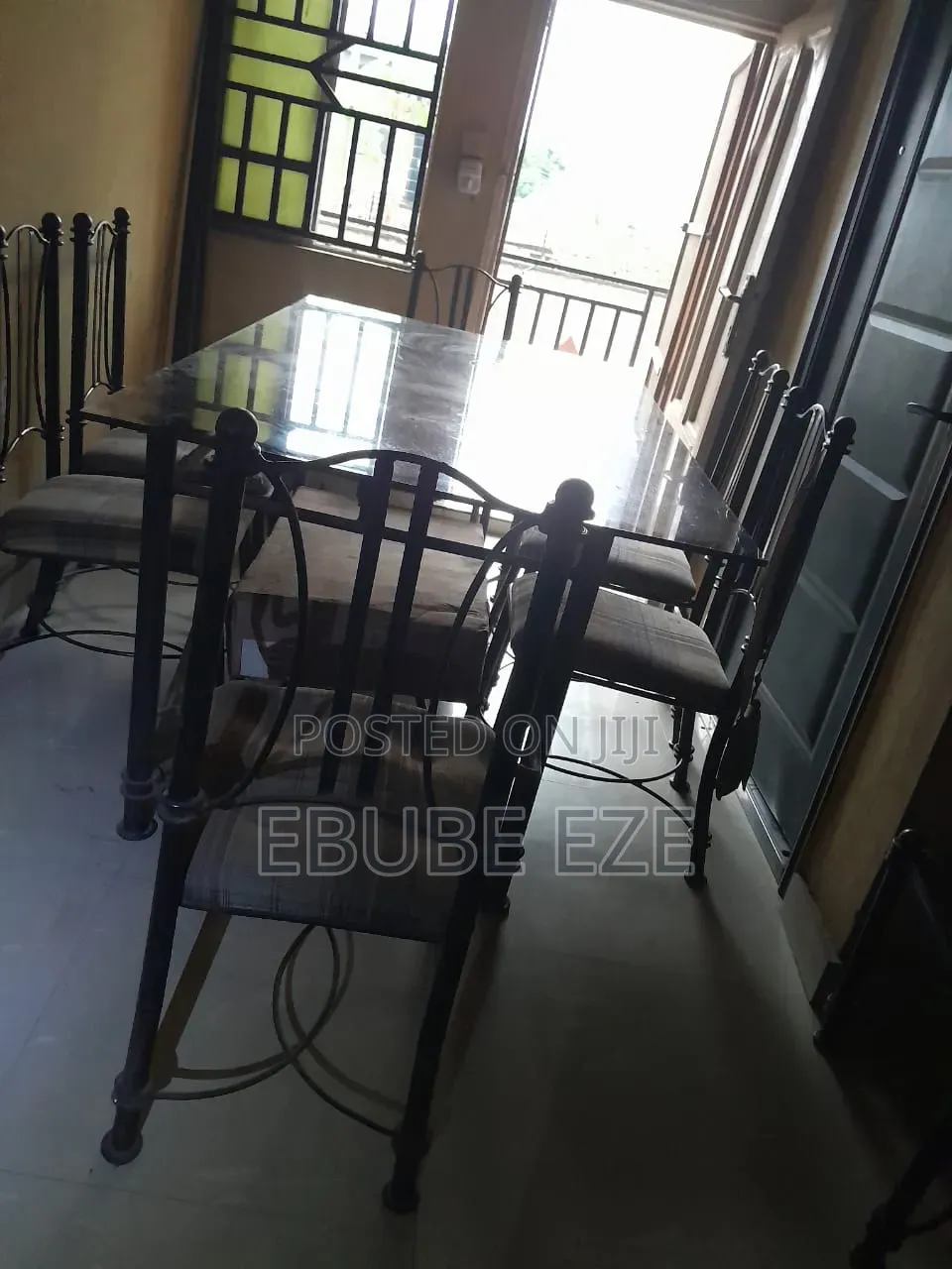 Dinning Table