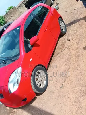Toyota Yaris 2008 Red