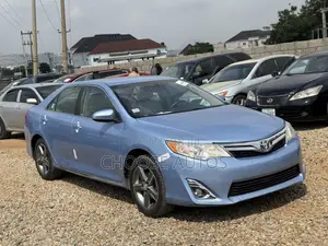 Toyota Camry LE 4dr Sedan (2.5L 4cyl 6A) 2014 Blue
