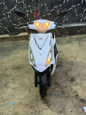 Kymco Xciting 2022 White