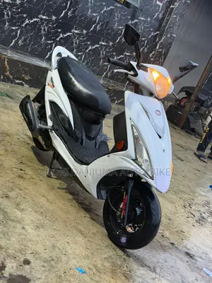 Kymco Xciting 2022 White