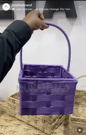 Artificial Material Baskets, Available in Bulk and Different Colours