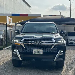 Toyota Land Cruiser 2022 Black