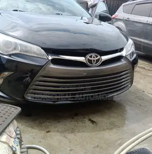 Toyota Camry SE 4dr Sedan (2.5L 4cyl 6A) 2016 Black