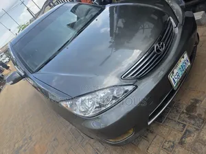 Toyota Camry 2004 Gray