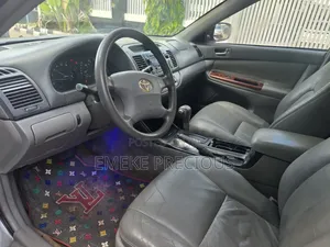 Toyota Camry 2004 Gray