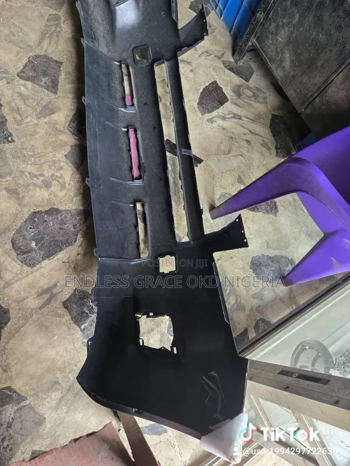 Frontbumper Rav4 2010