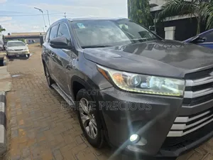 Toyota Highlander 2015 Gray