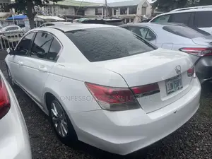 Honda Accord 2009 White