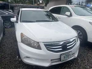 Honda Accord 2009 White
