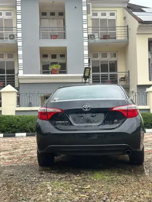 Toyota Corolla 2015 Black