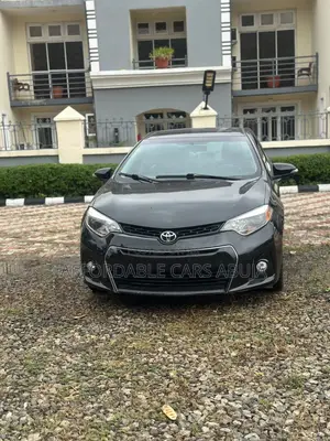 Toyota Corolla 2015 Black