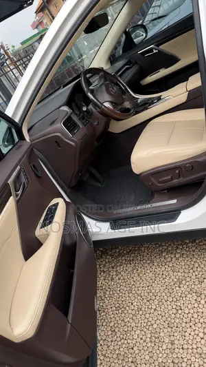 Lexus RX 350 AWD 2017 White