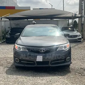 Toyota Camry LE 4dr Sedan (2.5L 4cyl 6A) 2013 Gray